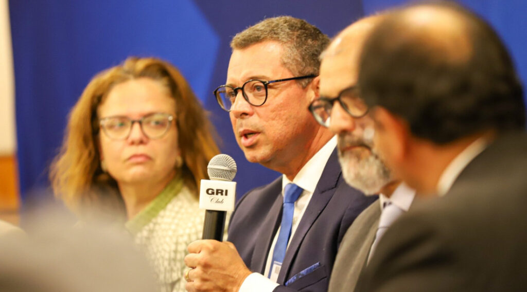 O governador de Sergipe, Fábio Mitidieri, falou sobre a disposição do estado de ampliar os investimentos em saneamento básico